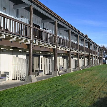 Edgewater Inn And Suites, Ascend Hotel Collection Coos Bay Exterior foto