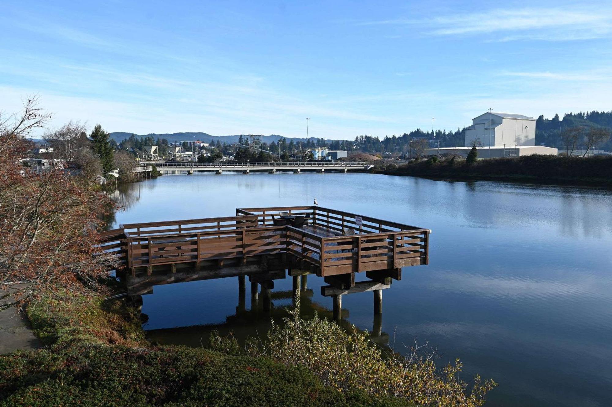 Edgewater Inn And Suites, Ascend Hotel Collection Coos Bay Exterior foto